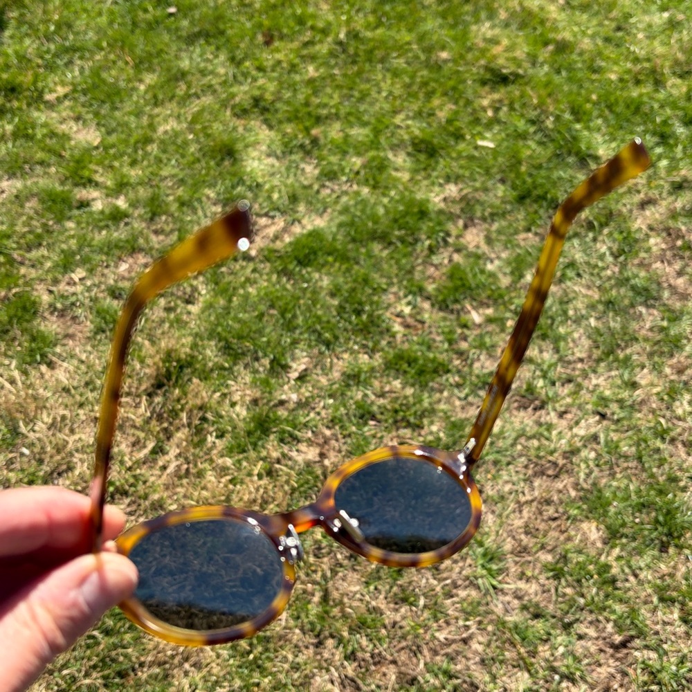 Saint Laurent SL 161 Slim sunglasses in a tortoise frame - Picture 10 of 11